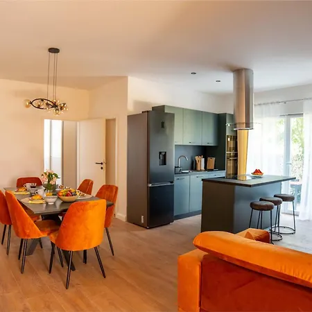 Apartament Zaklina 1496 *
